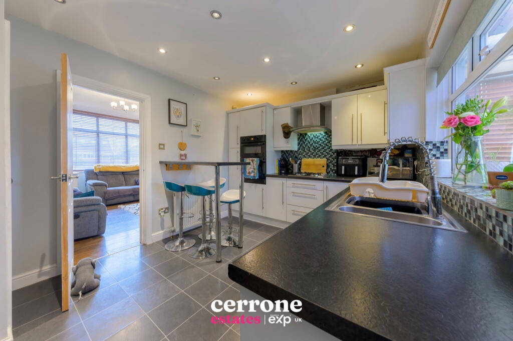 House in Birmingham, West Midlands - View 5