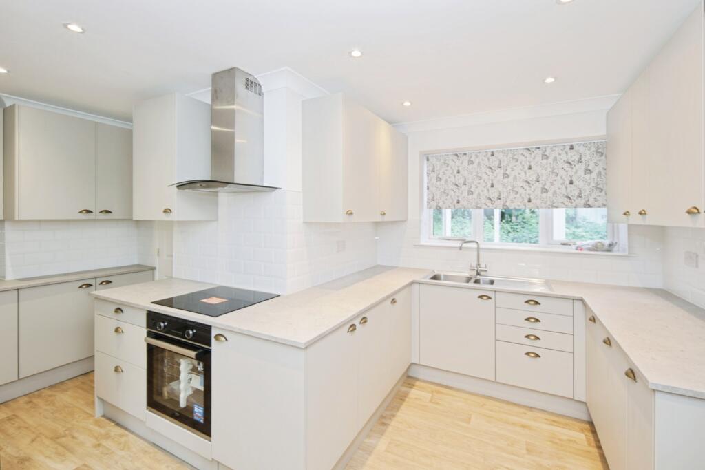 Sandpits Close, Curdworth, Sutton Coldfield, Warwickshire, B76 photo 3