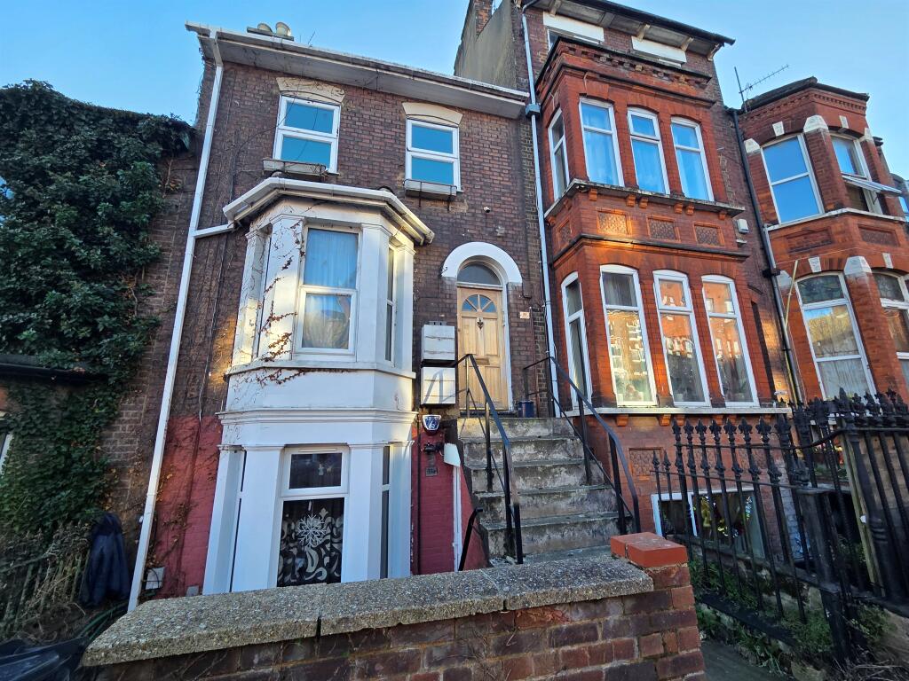 Main image of property: Rothesay Road, Luton