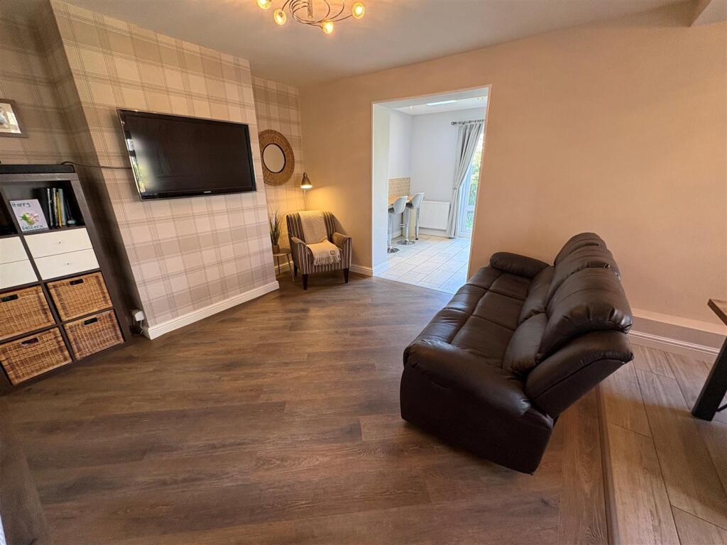 Additional image 10 of Fieldway, Clayton, Bradford