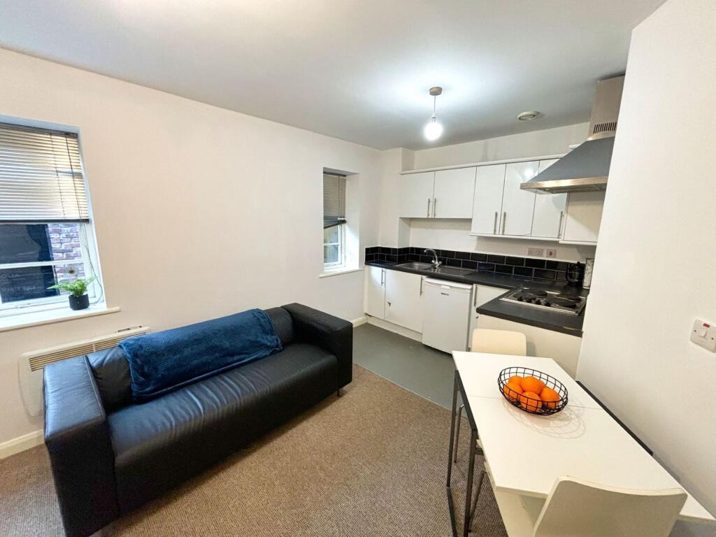 Studio flat for rent