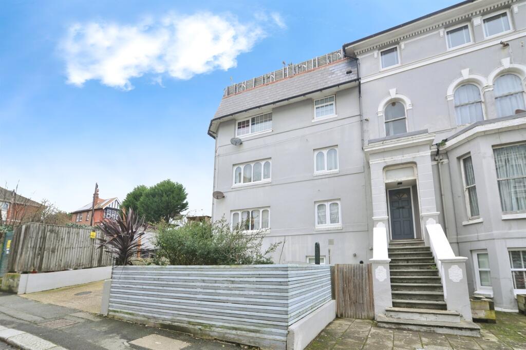 2-bed flat on West Hill Road, St. Leonards-On-Sea, £245,000
