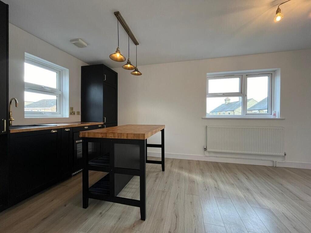 Apartment in Biggleswade, Central Bedfordshire - View 4