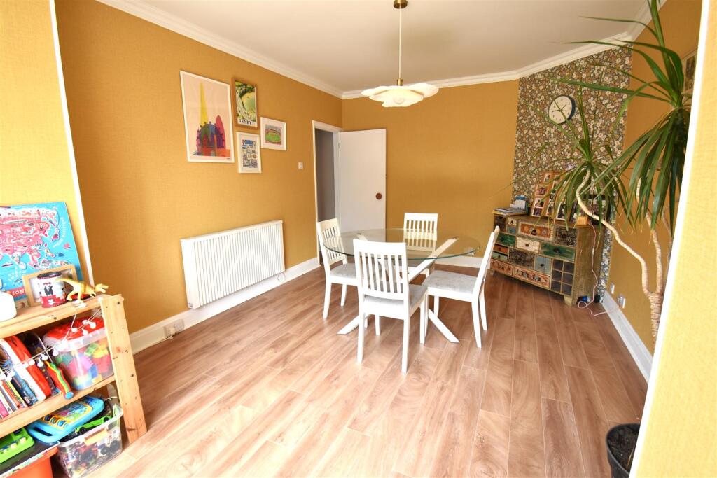 House in Bristol, Southmead - More