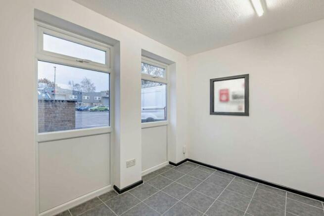 bowthorpe-park-industrial-estate_unit-unit-15-morgan-way_2 (2).jpg