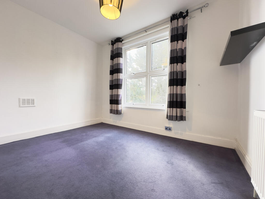 Apartment in London - View 3
