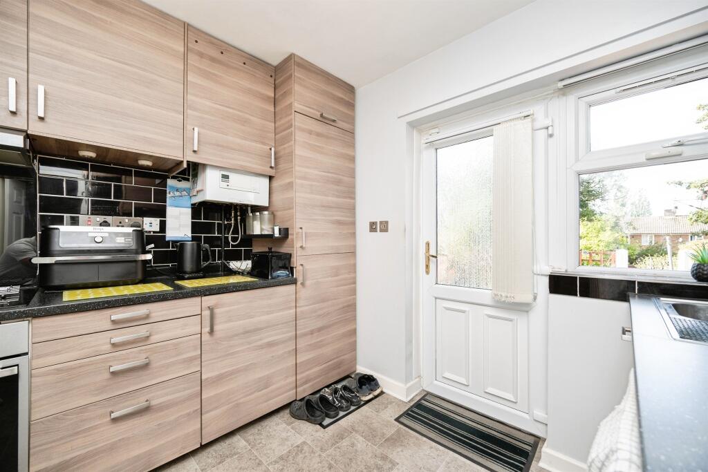 House in Sandwell, West Midlands - View 4