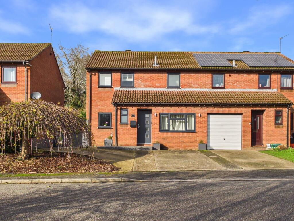 Main image of property: Goose Acre, Chesham, Buckinghamshire, HP5