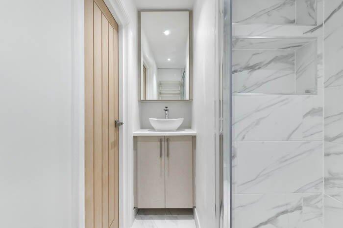 Apartment in London - More
