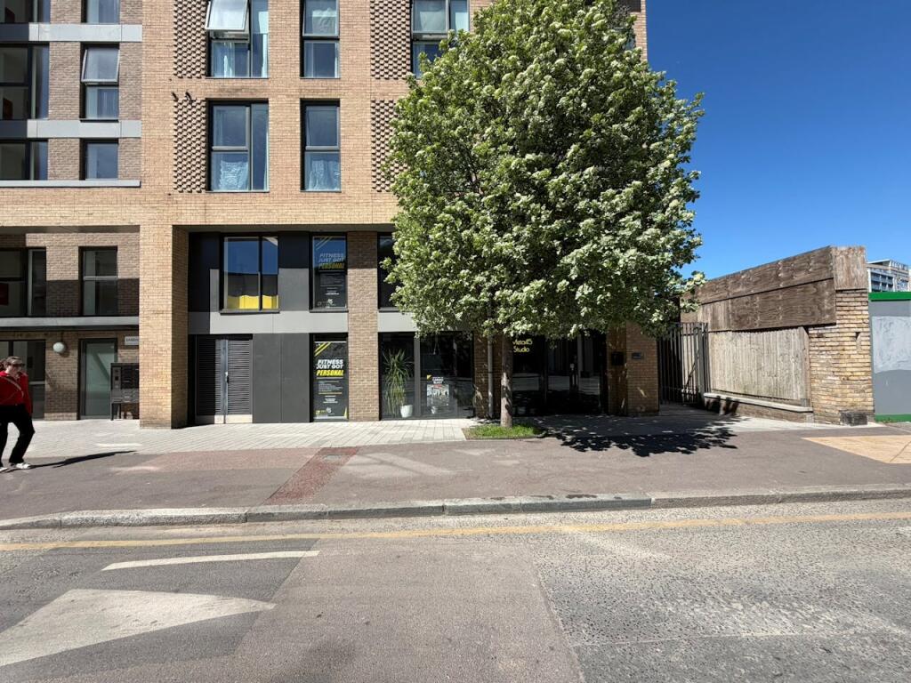 Main image of property: Unit 2 Hiltons Wharf, 18 Norman Road, Greenwich, SE10 9QX