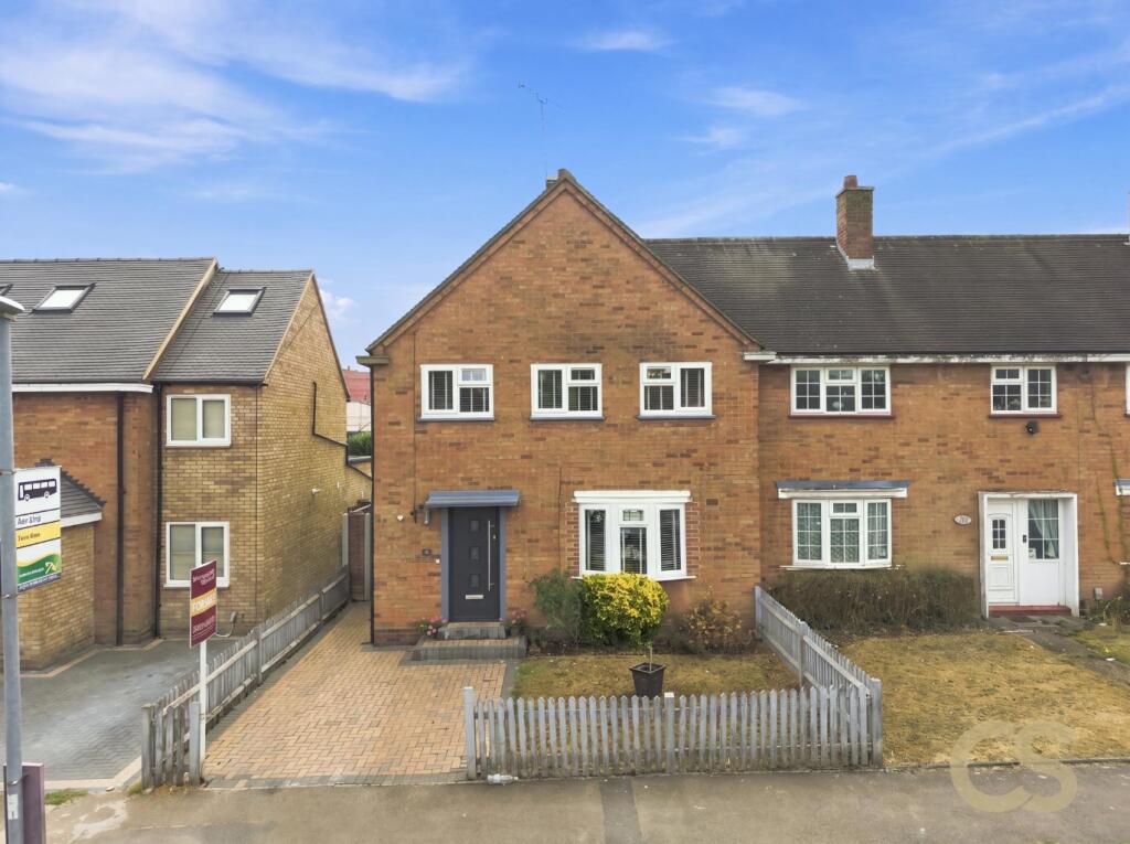 Main image of property: Whitefields Road, Cheshunt,Hertfordshire, EN8 0ET