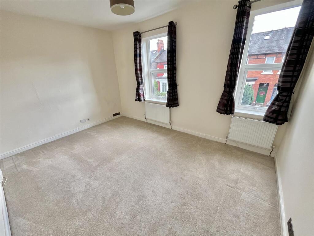 Grange Road, Sale photo 4