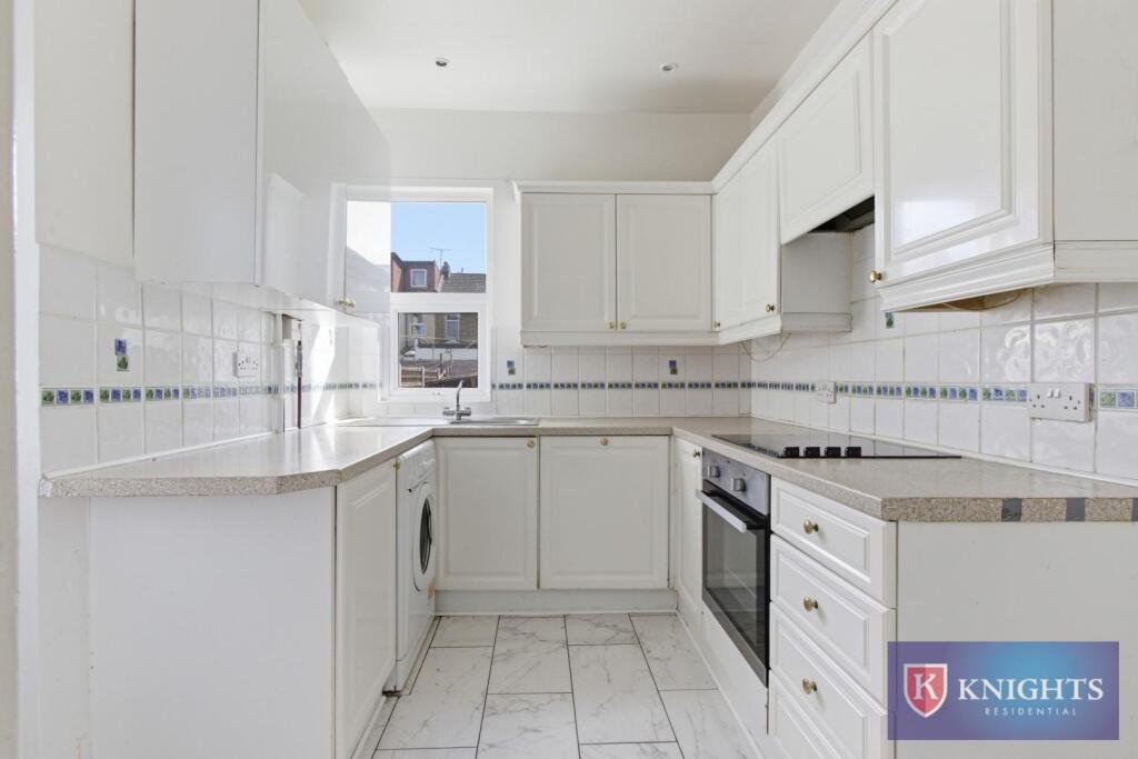 House in London - View 5