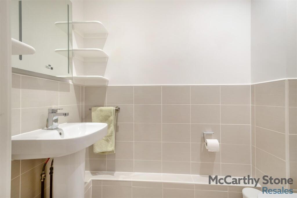 Additional image 29 of 44 Eleanor House, London Road, St. Albans AL1 1NR