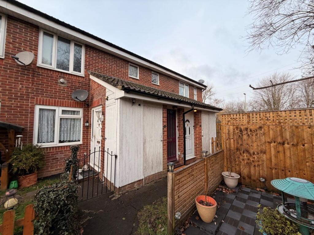 Main image of property: 33 Durley Crescent, Totton, Southampton, Hampshire, SO40 7QA