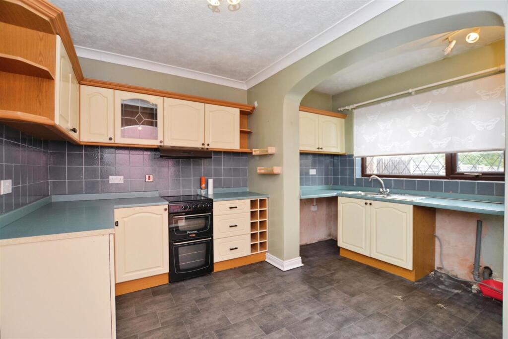House in Doncaster - View 5