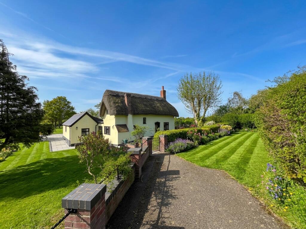 Main image of property: Mole Hill Green, Felsted, Dunmow, Essex, CM6