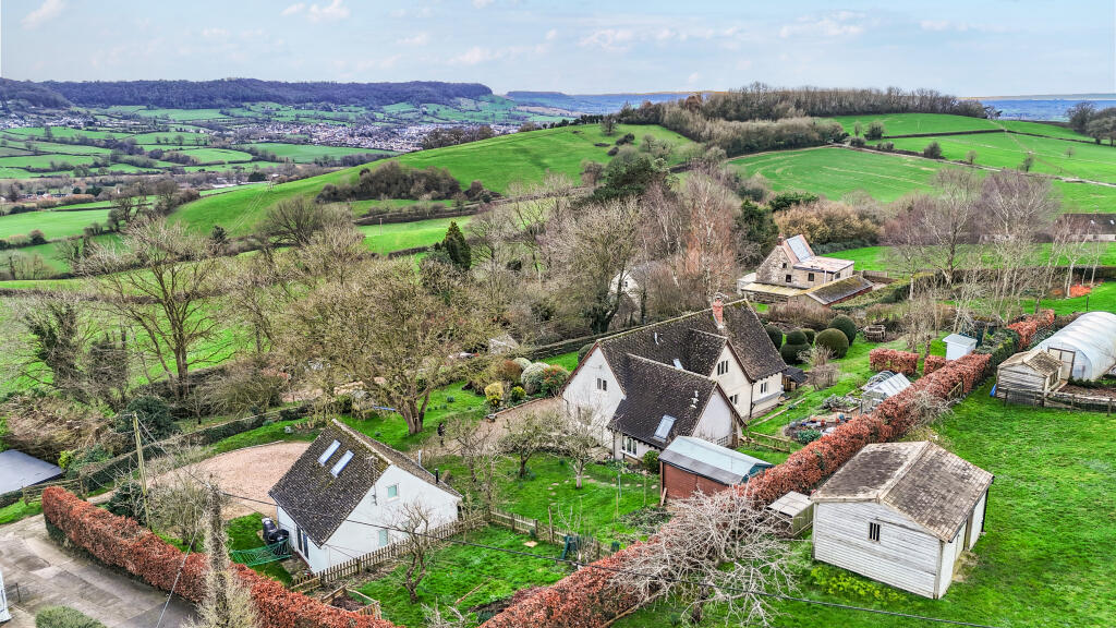Main image of property: Far Westrip, Stroud, GL6