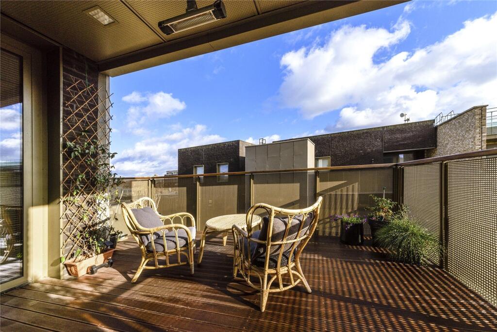 Apartment in London, Hackney - View 4
