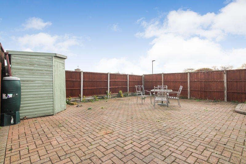 Lydford Close, Bedford, MK40 photo 3