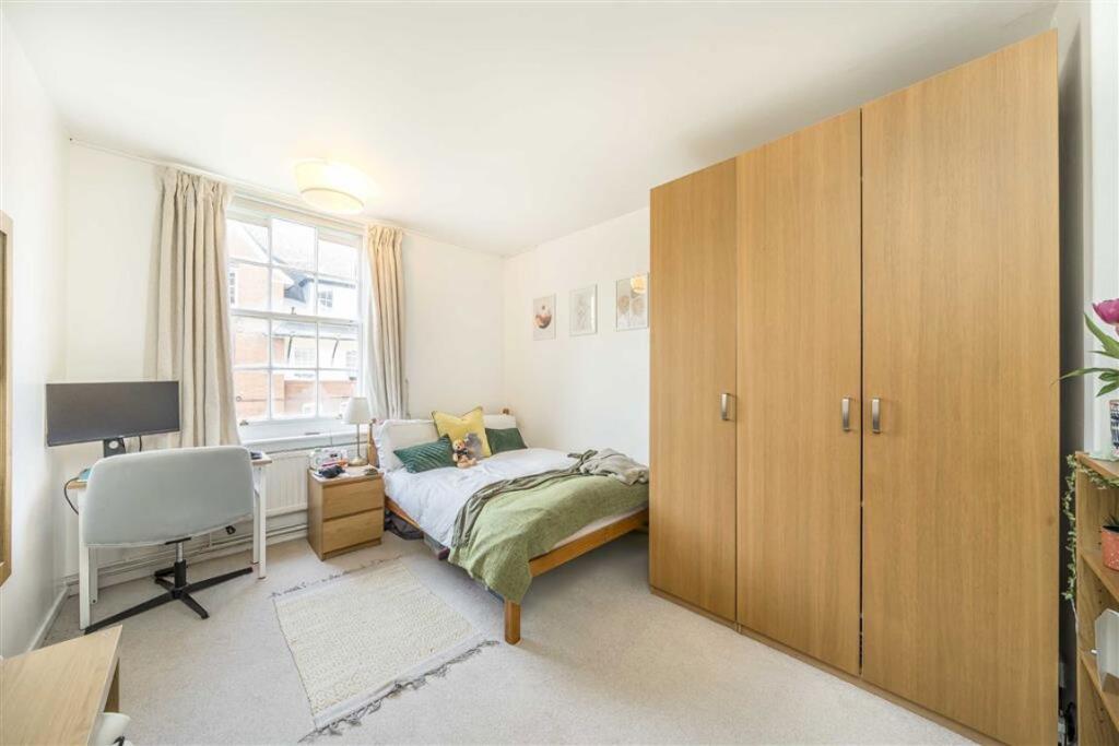Apartment in London - View 4