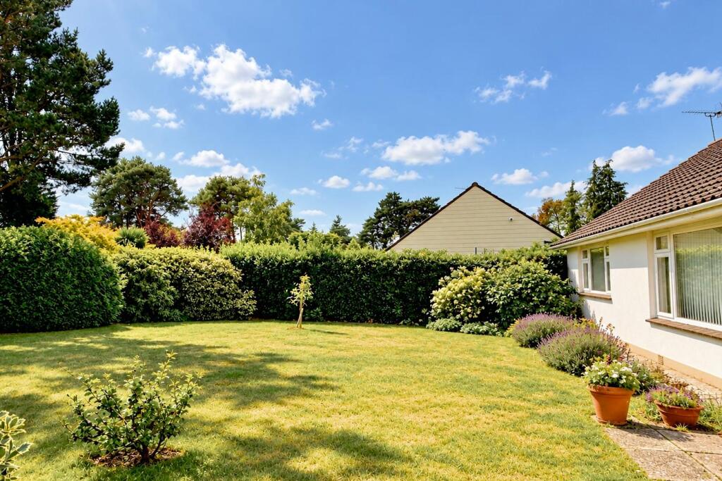 House in Bournemouth, St. Leonards and St. Ives - View 3