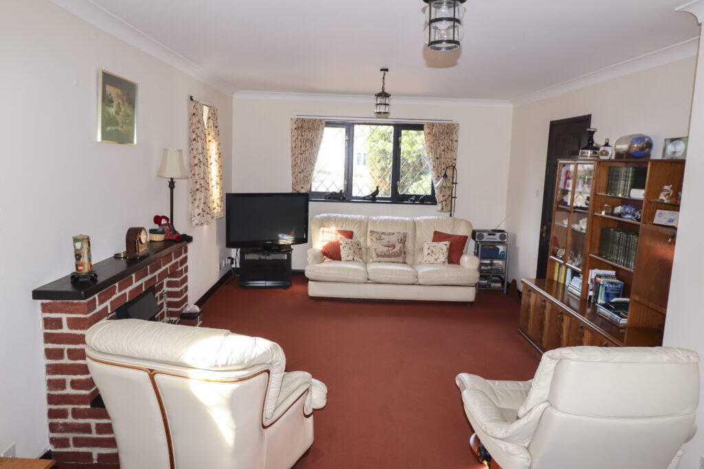House in Portsmouth - More