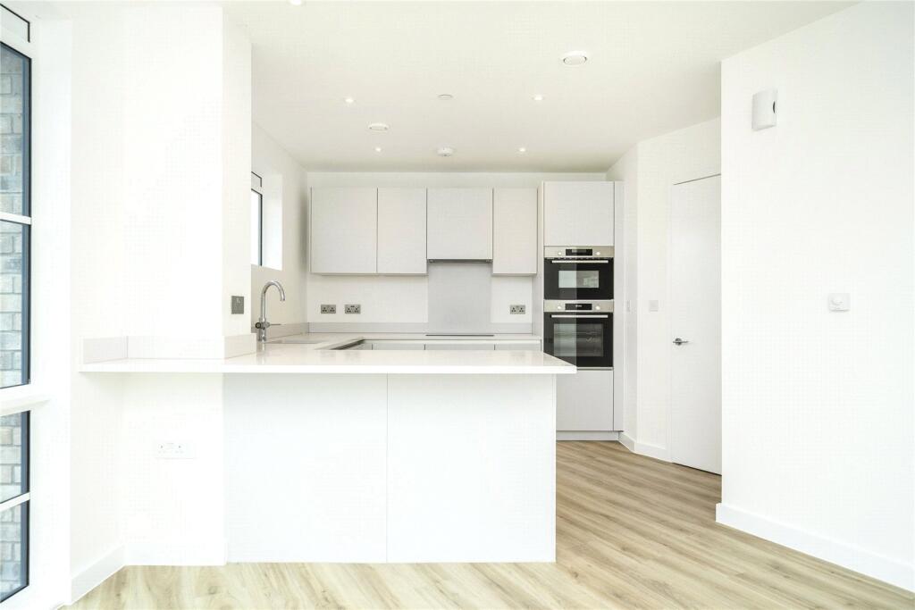 Witan Street, London, E2 photo 3
