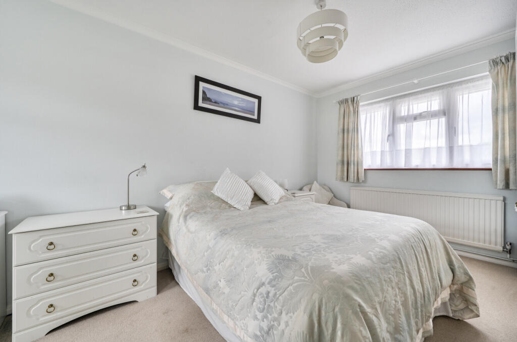 House in Wokingham - View 5