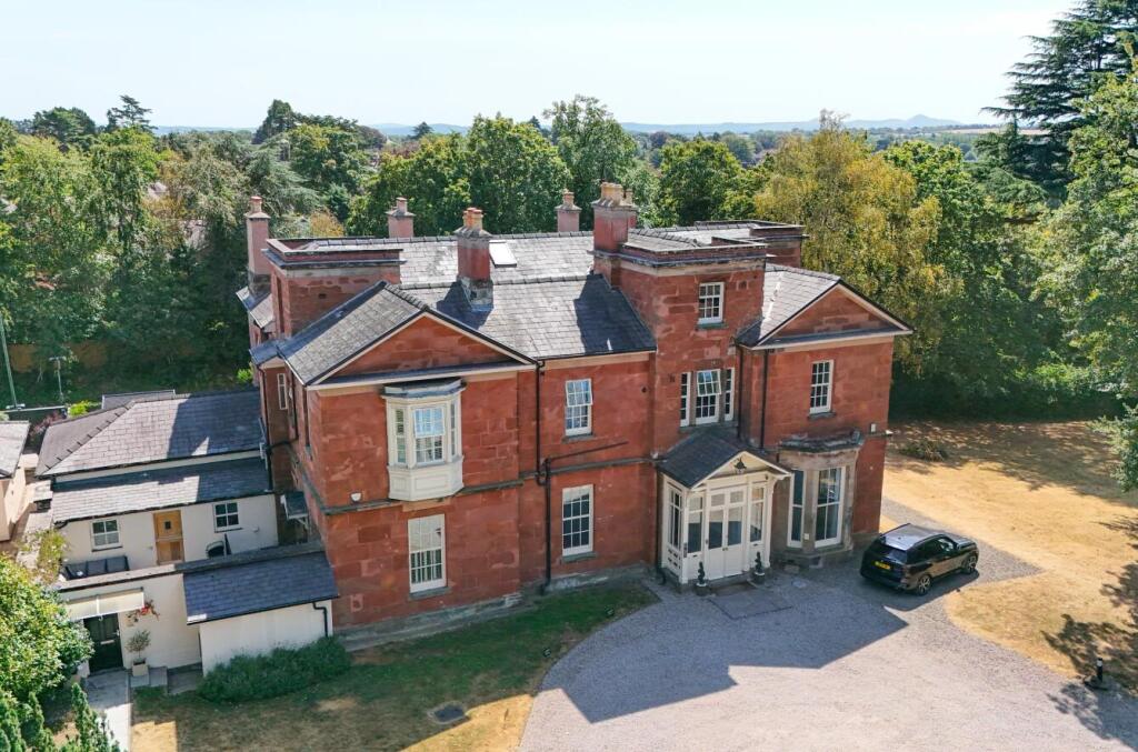 2-bed flat on Apartment 2 The Woodlands, Abbey Foregate, Shrewsbury, SY2 6LT, £525,000