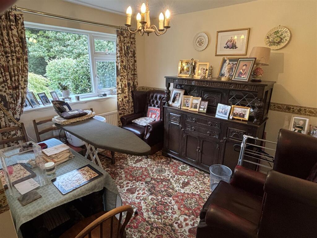 8, Glebe Close, Stow-on-the-Wold photo 4