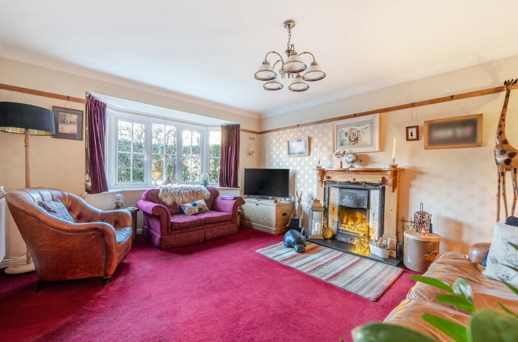 Damson Crescent, Fair Oak, Eastleigh, SO50 photo 2