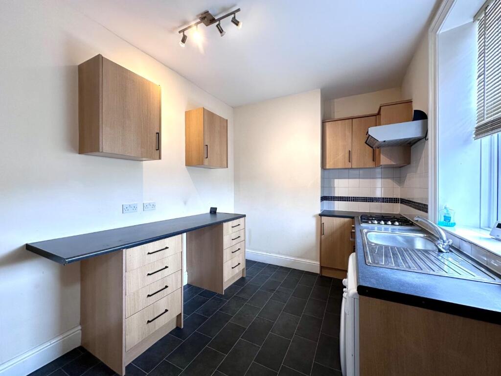 House in Huddersfield, Leymoor - View 4