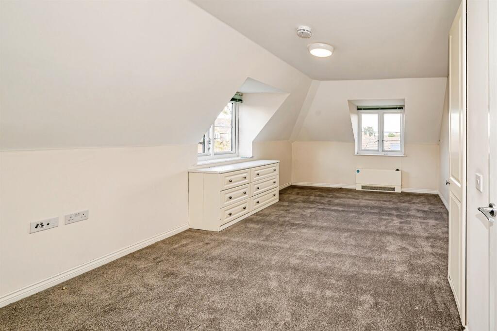 Apartment in South Oxfordshire, Thame - View 3