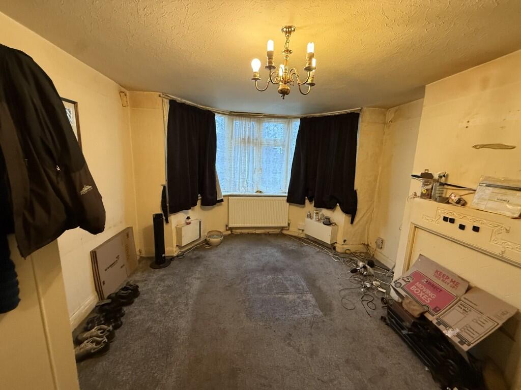 Ballogie Avenue, London, NW10 photo 4