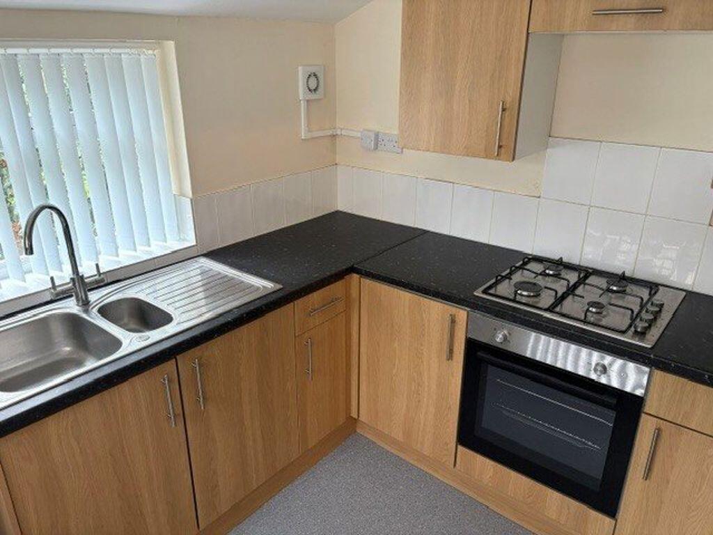 House in Hull, Kingston upon Hull - View 2