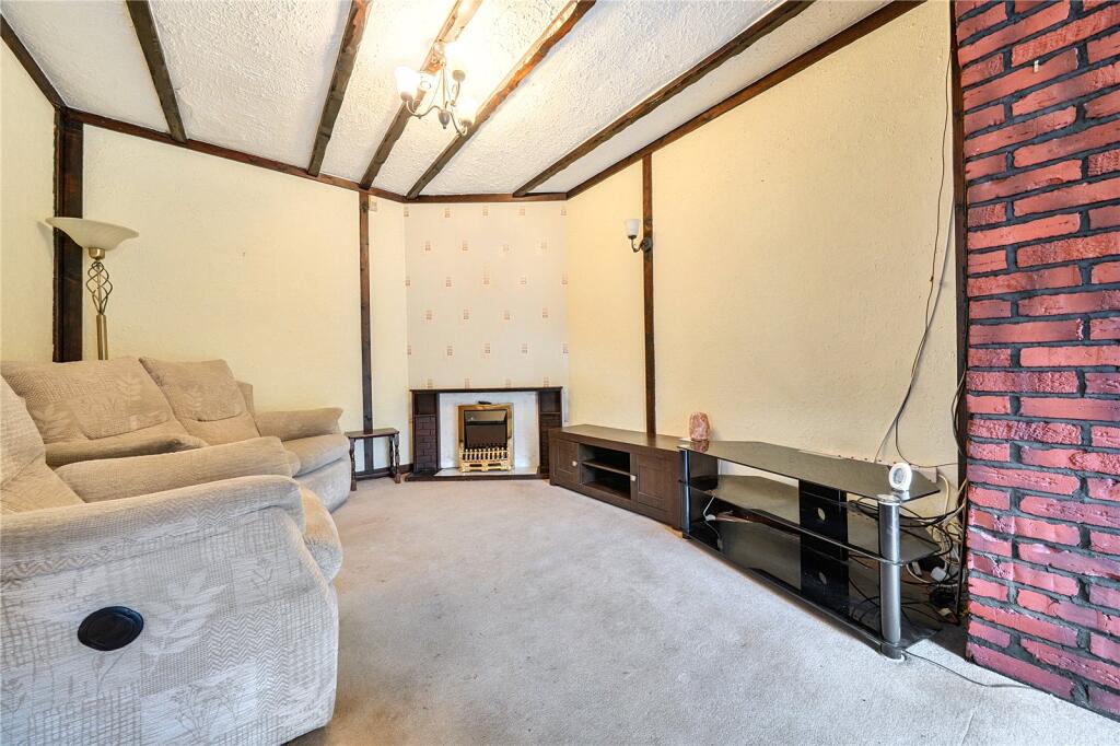 House in Sidcup, The Hollies, Longlands - View 5