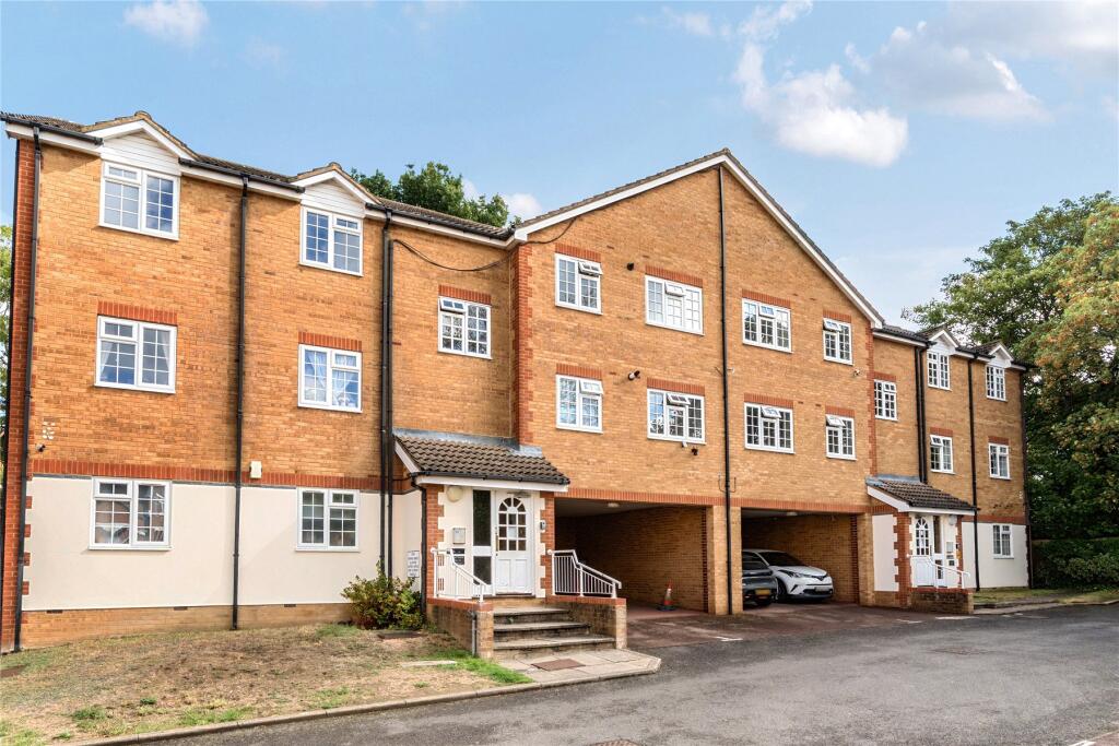 Apartment in Bromley - View 3