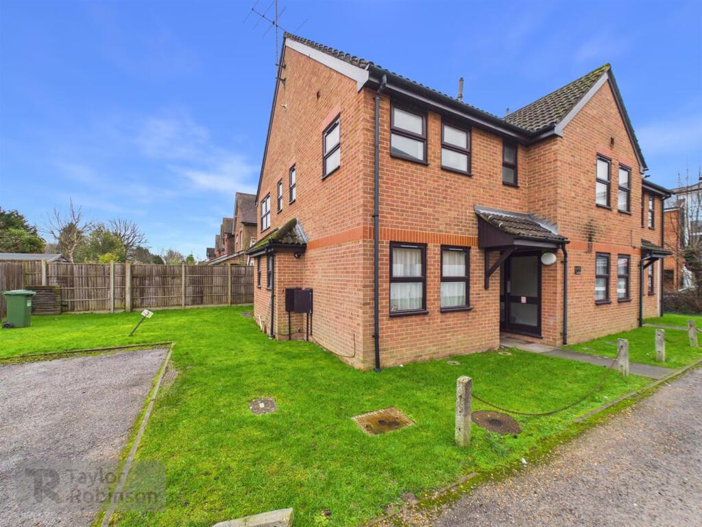 Main image of property: Brighton Road, Horley