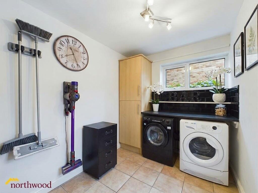 House in Cherwell, Banbury - More