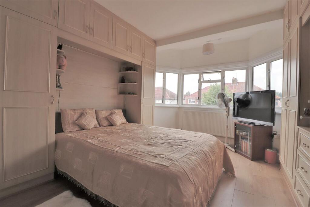 House in London - View 5