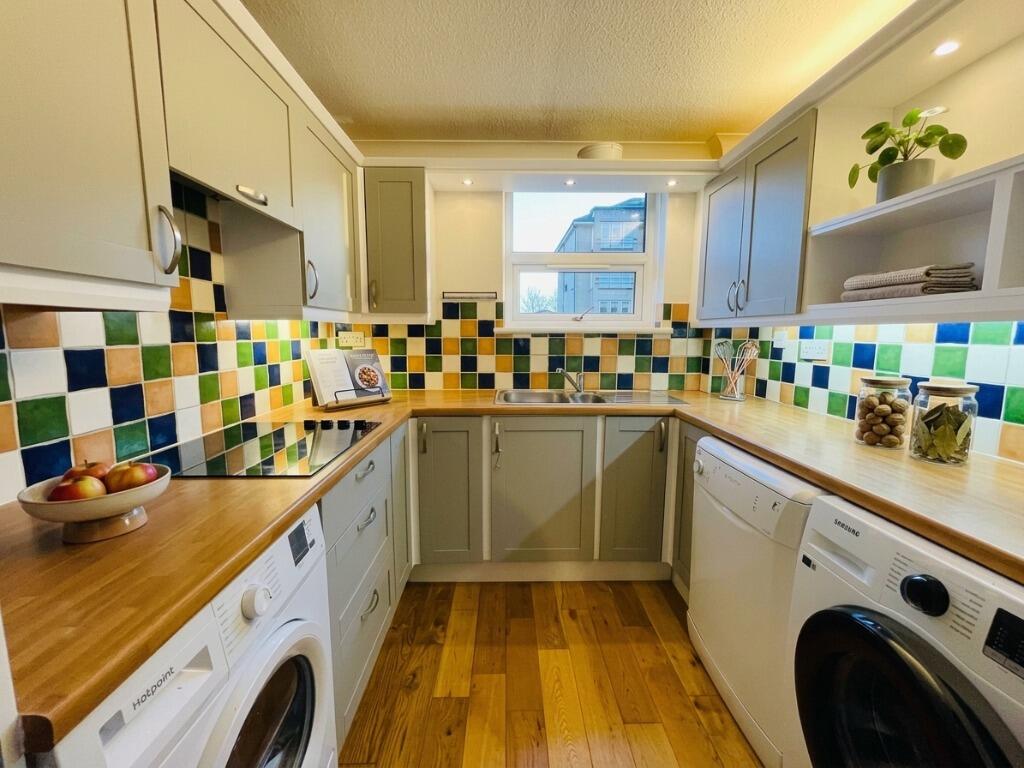 Apartment in Glasgow - View 2