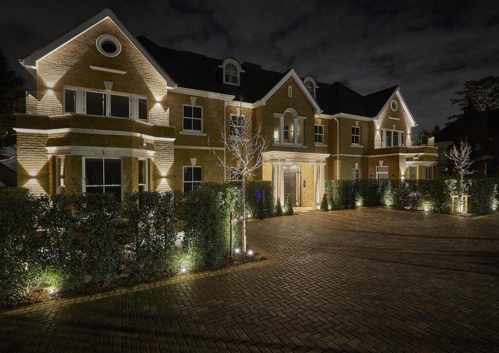 Main image of property: 1 Heathcote House, Camlet Way, Hadley Wood