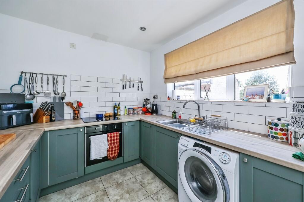Main image of property: Mansfield Road, Underwood, Nottingham