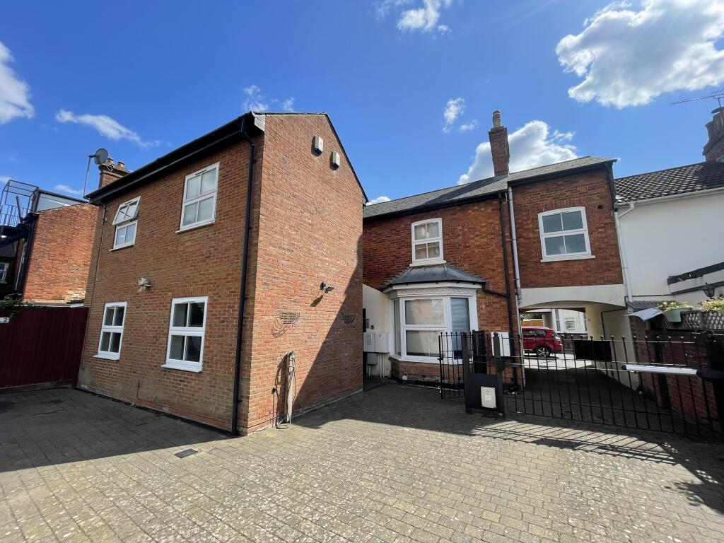 Main image of property: Hockliffe Street, Leighton Buzzard, LU7