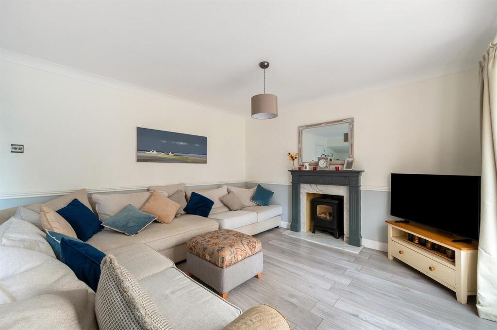 House in Salisbury - View 3