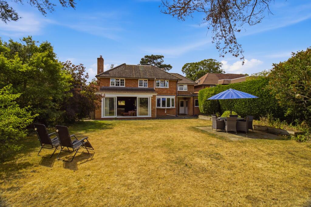 House in Worcester - View 4
