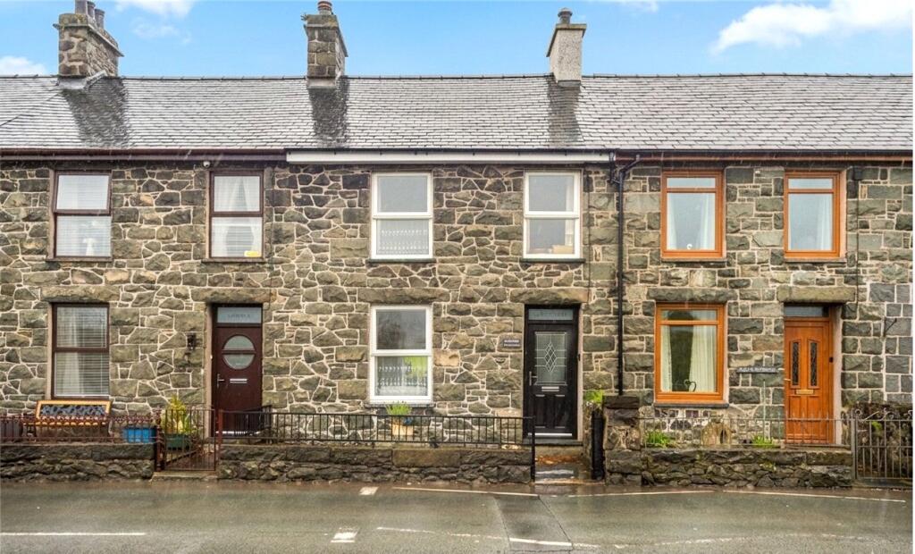 Main image of property: Minffordd, Penrhyndeudraeth, Gwynedd, LL48