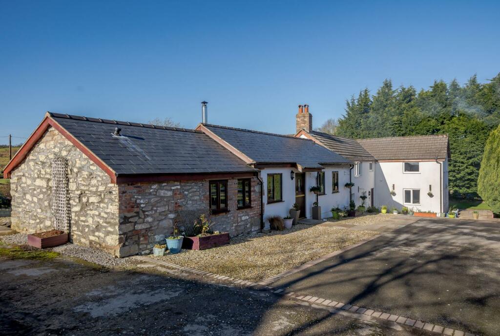 Main &amp; Guest House