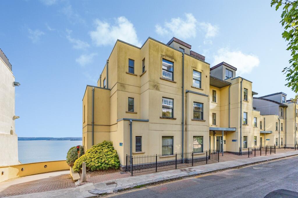 Apartment in Torquay - View 3